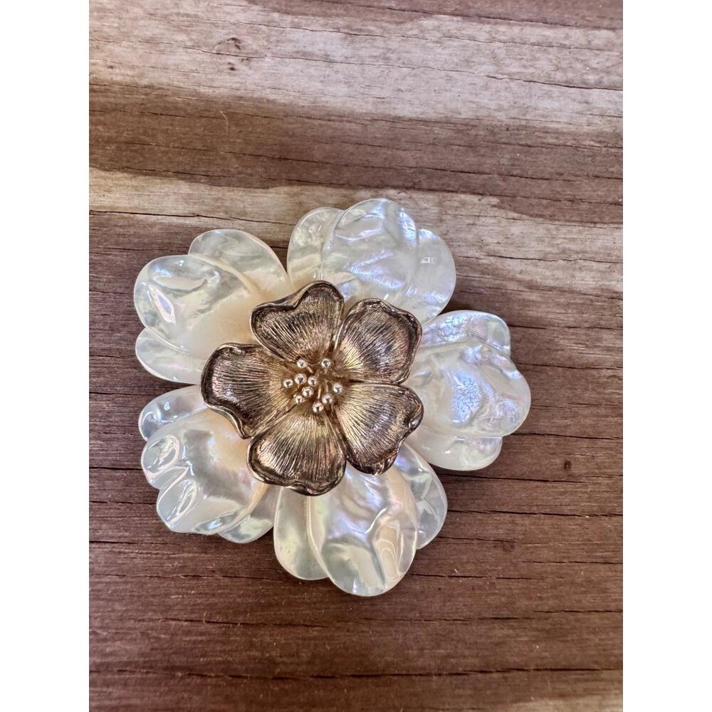 Vintage Mother Of Pearl Sterling Silver Floral Brooch With Pendant Bezel